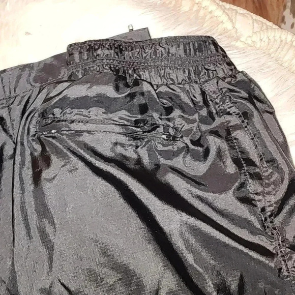 Vintage '80s/'90s Nike Men's MD Black Flight Series Track Pants - Picture 6 of 8